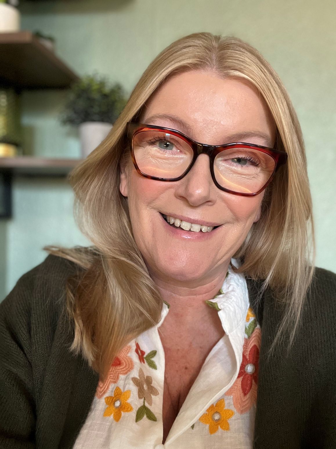 Spring Selfie Glasses 2026